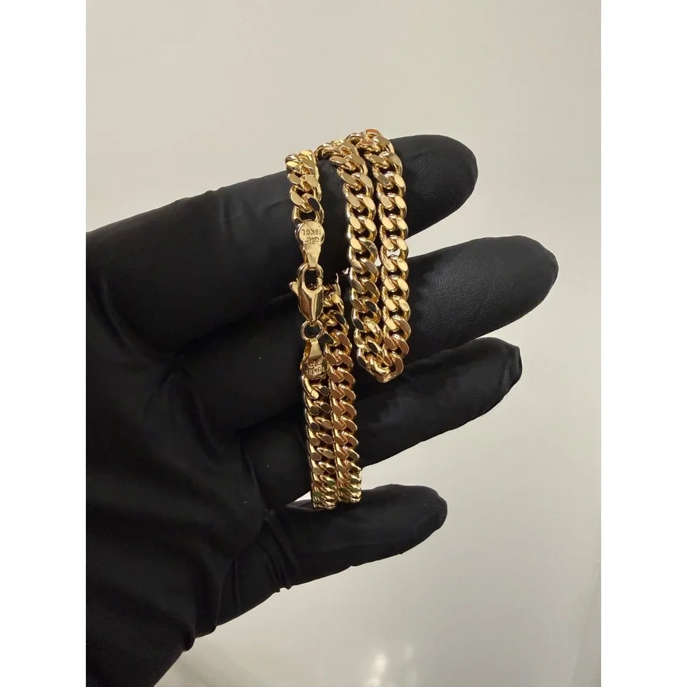 The Unbranded Brand cuban chain